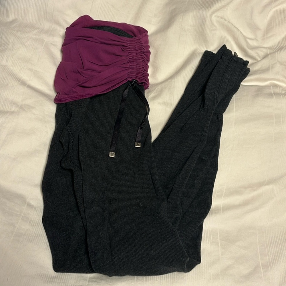 Lulu Lemon size 6 fold over waistband leggings